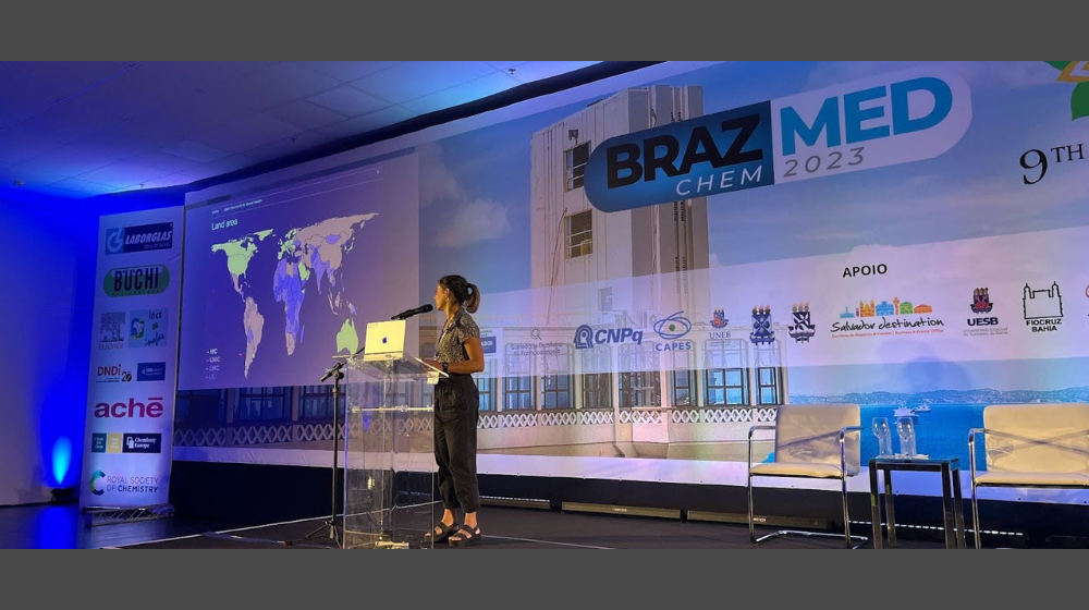 Gemma Turon presenting at BrazMedChem