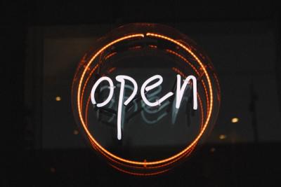 Neon sign that says open