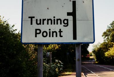 Road sign that says turning point