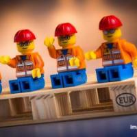 Lego workmen